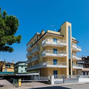 Playa Aparthotel